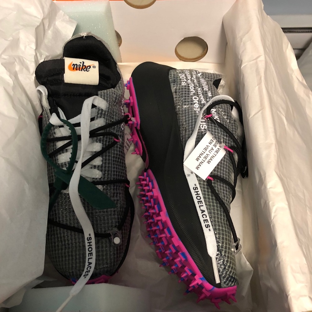 Off-white Nike vapor street